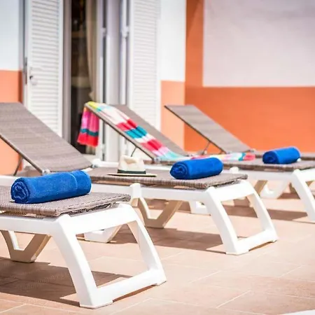 Playa De Fanabe Sleeps 6 With Pool Air Con And Wifi أذيخي